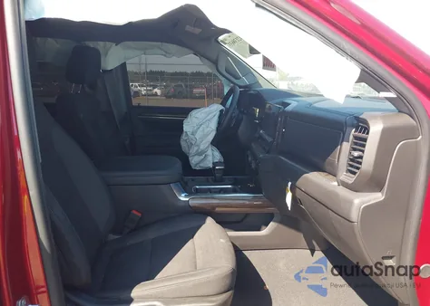 2024 Chevrolet Silverado 1500 4Wd Short Bed Rst z USA, uszkodzony, nr VIN 3GCUDEED1RG427890